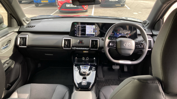 Toyota Urbancruiser 128kW Excel 61kWh 5dr Auto Electric Estate - Image 5